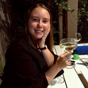 Meet your Posher, Becky